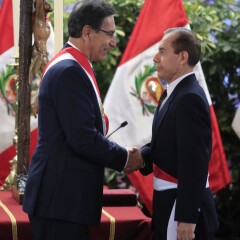 ATENTO ATENTO: ULTIMO MINUTO EL TAN CUESTIONADO MARTOS ACTUAL MINISTRO DE DEFENSA VA COMO PREMIER: