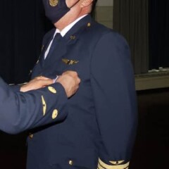 FAP:  GENERAL DEL AIRE ORDENÓ CONDECORAR AL SENTENCIADO COMANDANTE Y CON ACUSACIÓN DE LAVADO DE ACTIVOS, CONCUSIÓN Y PECULADO: