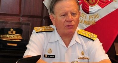 EX MARINO GREGORY PAREDES PODRÍA IR A LA CÁRCEL SI CONTINÚA CON FALSAS ACUSACIONES CONTRA ALMIRANTE CARLOS TEJADA, AFIRMA ABOGADO SANDRO BALVIN